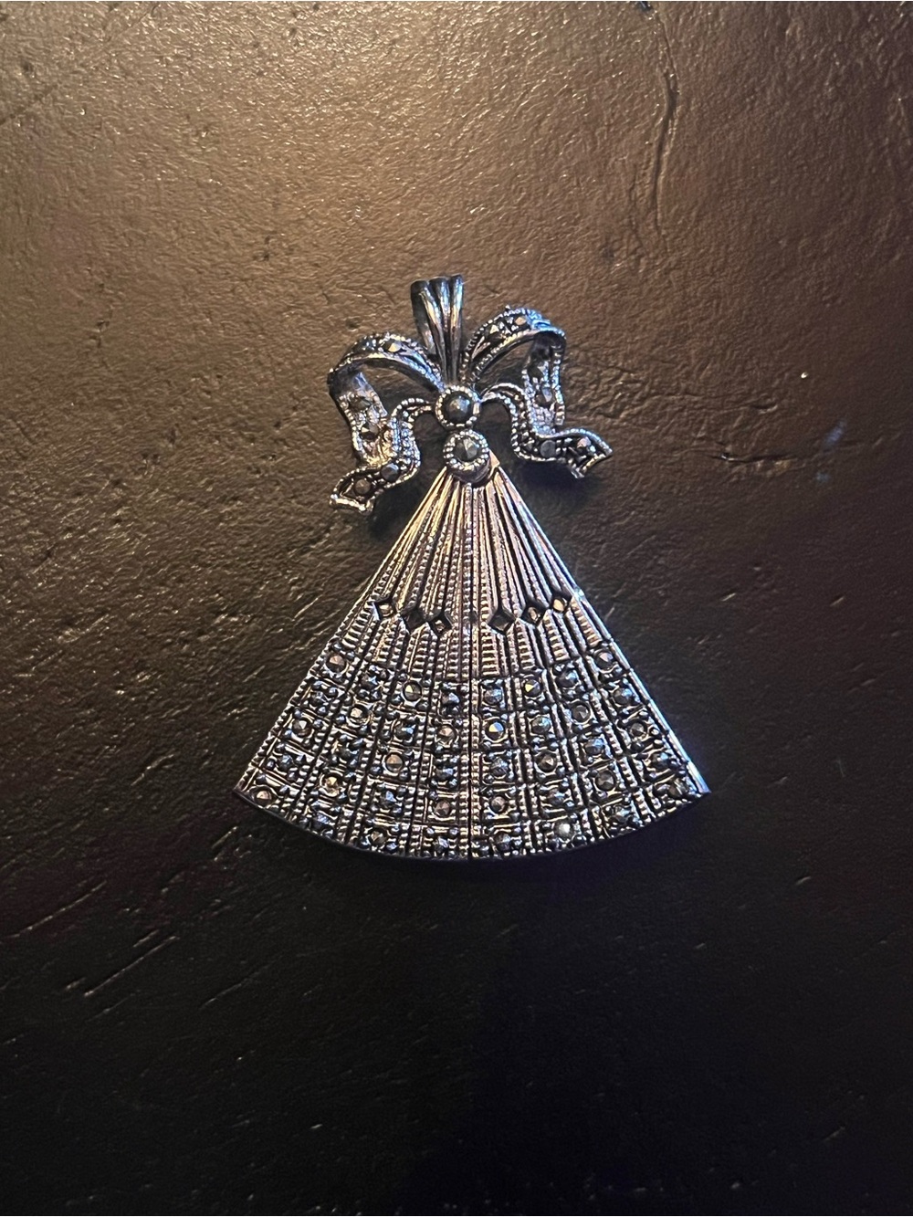 Ornate Silver-Tone Marcasite Fan Pendant with Bow Accent and Watch